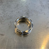 Ring Band with Barb Wire and Thorn pattern