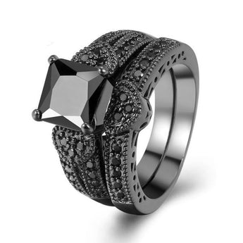 Gothic/Punk Black Metal Engagement Ring & Wedding Band